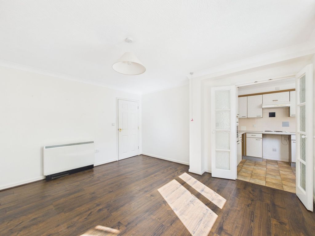 Property photo 3 of 9