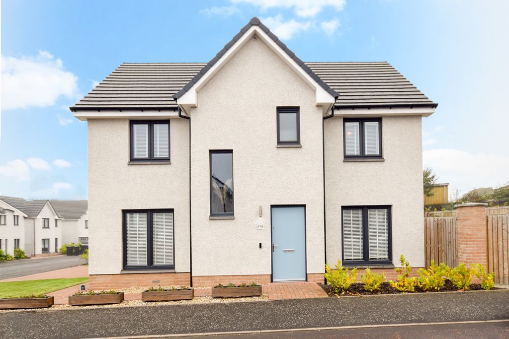 Property photo 1 of 27