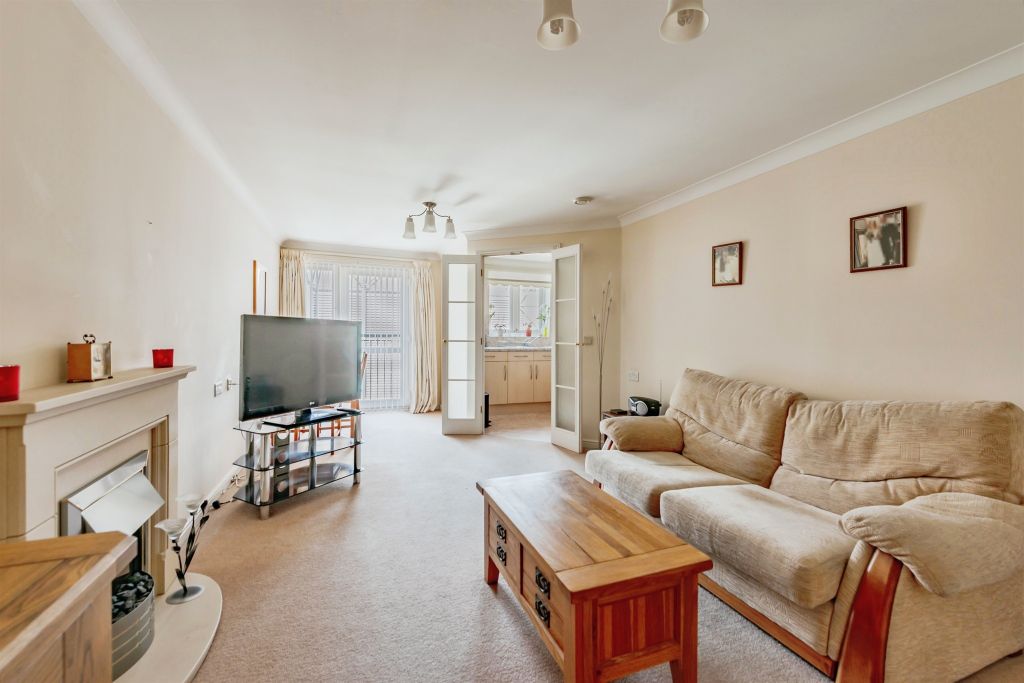 Property photo 3 of 11