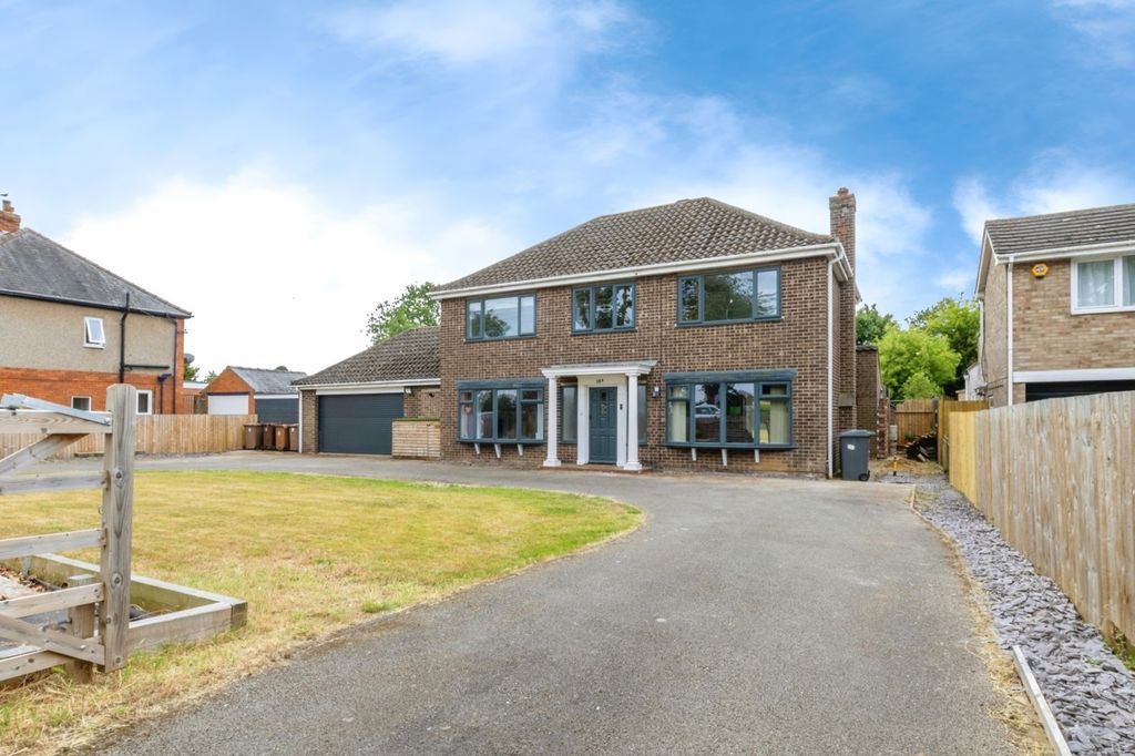 Property photo 1 of 22