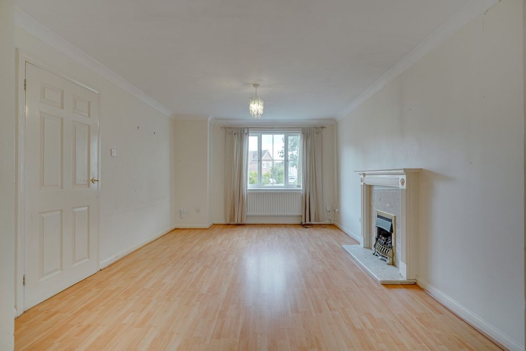 Property photo 3 of 20