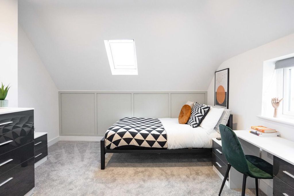 Additional image 17 of 6 bed shared accommodation to rentCromwell Road, Stanmore SO22