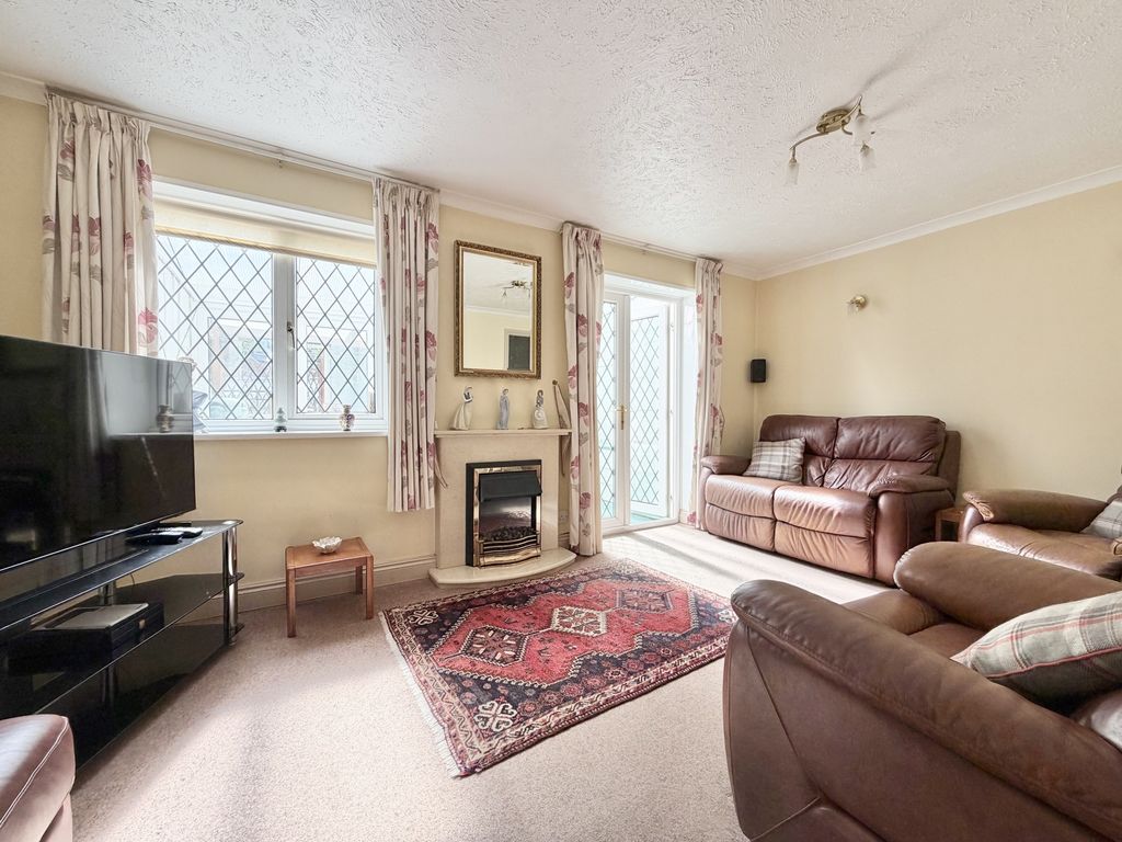 Property photo 2 of 17 Photo 2