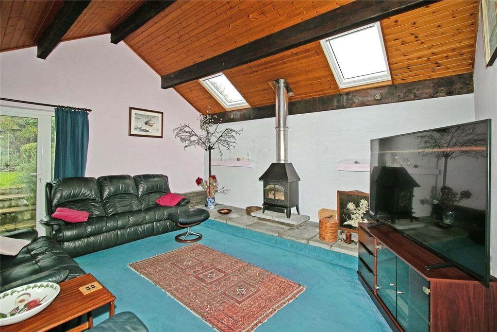 Property photo 3 of 19 Picture No. 15