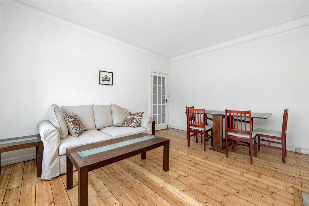 Property photo 3 of 8 9S4A4277.Jpg