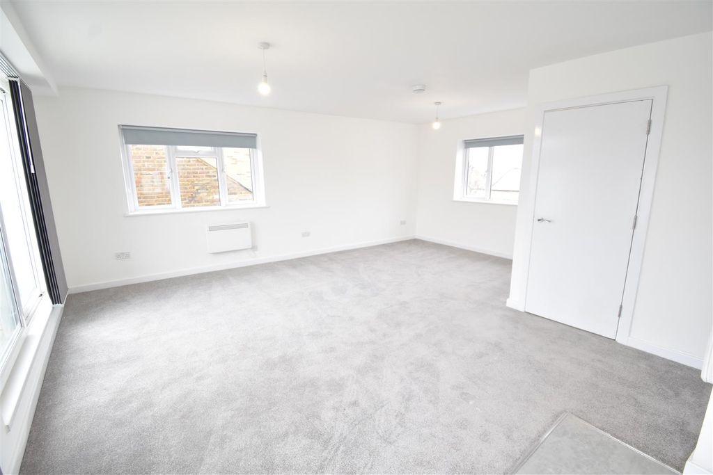 Property photo 3 of 7 Dsc_3134.Jpg