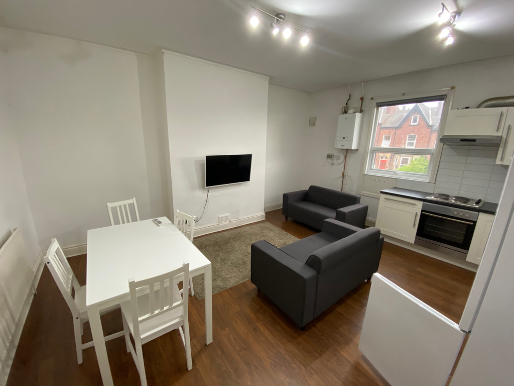 Additional image 9 of 4 bed flat to rentKelso Road, Leeds LS2