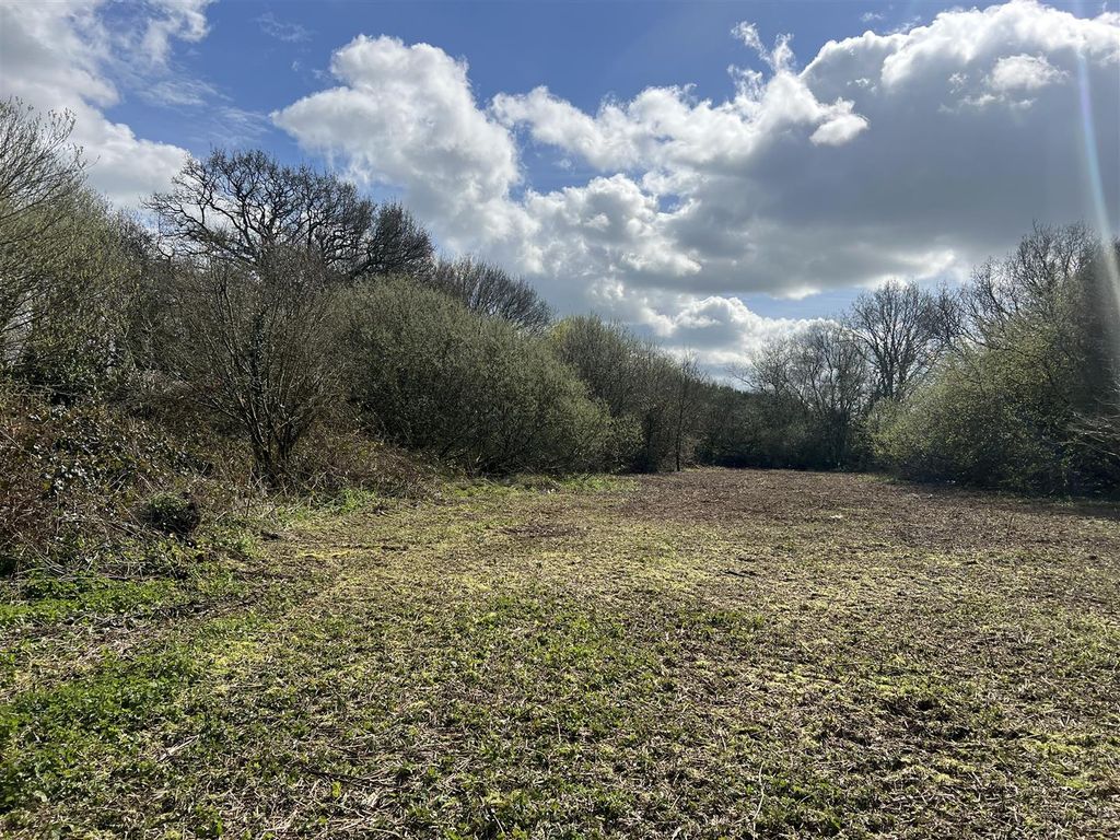 Property photo 2 of 10 Image00035.Jpeg