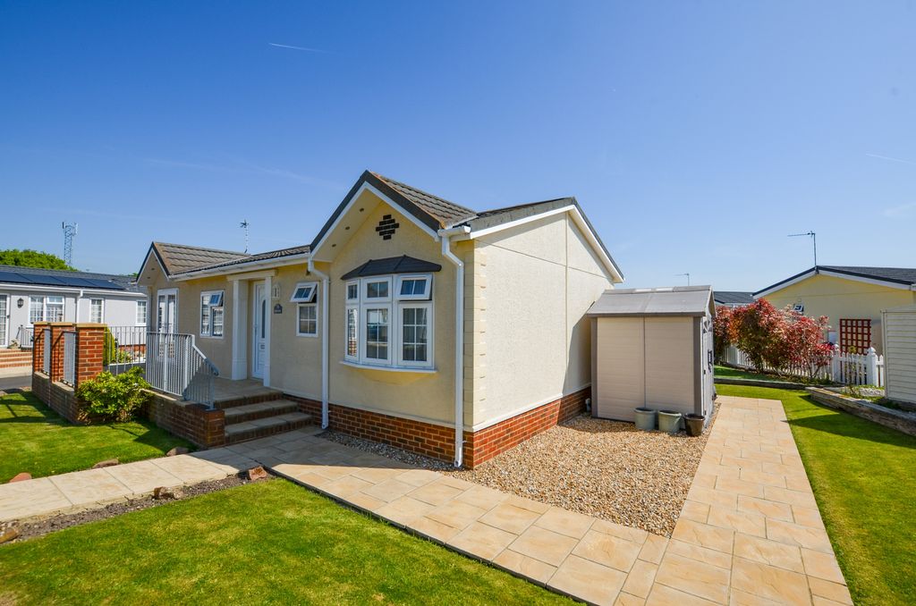 Property photo 2 of 13