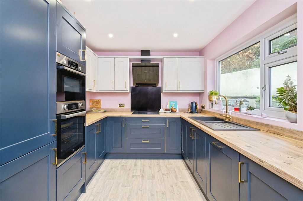 Property photo 3 of 26 Picture No. 08