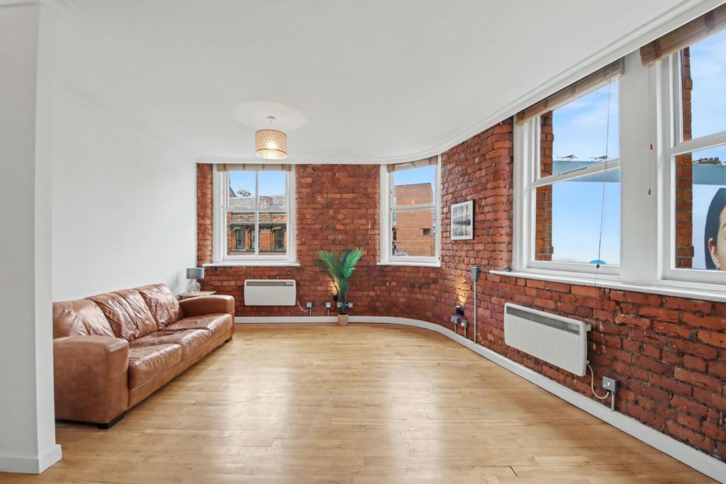 Property photo 1 of 8 Img_8134
