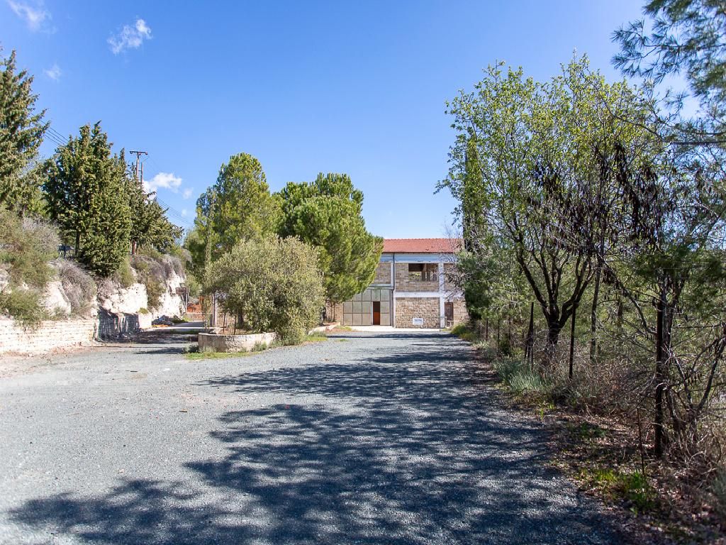 Property photo 3 of 16