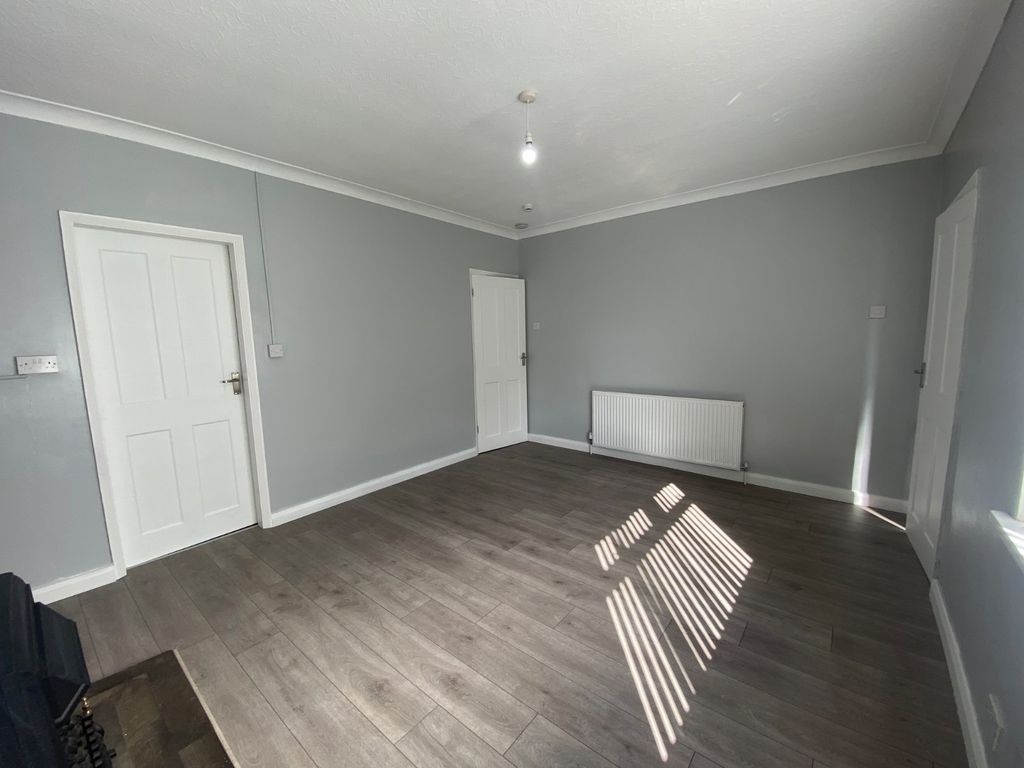 Property photo 3 of 13 Picture No. 13