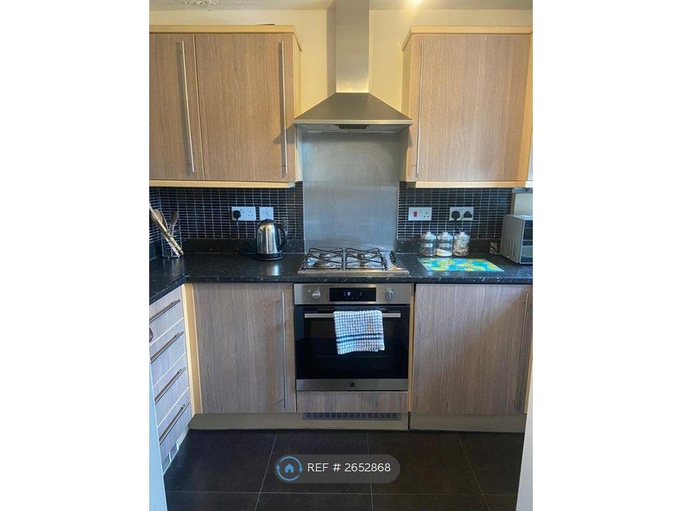 Property photo 2 of 27 Kitchen