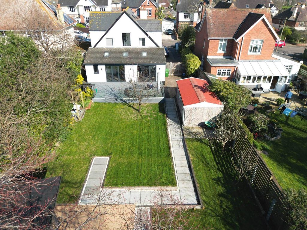 Property photo 2 of 24