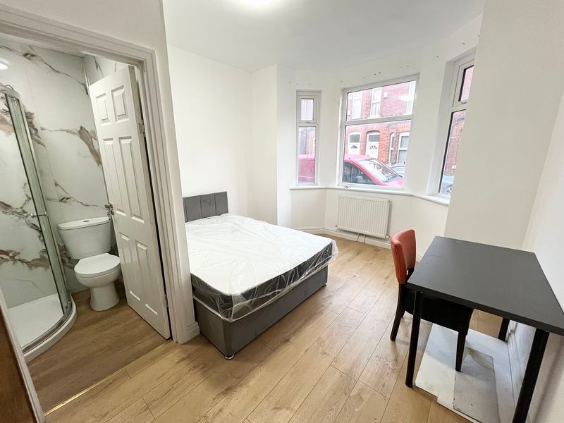 Property photo 2 of 12 Photo 11