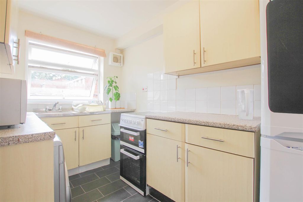 Property photo 3 of 8 Img_0960.Jpg