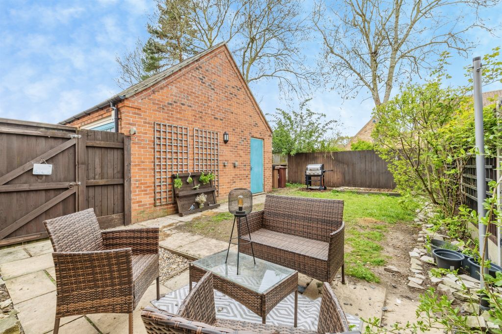 Property photo 2 of 15