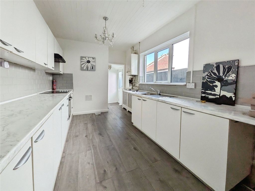 Property photo 3 of 12 Picture No. 04