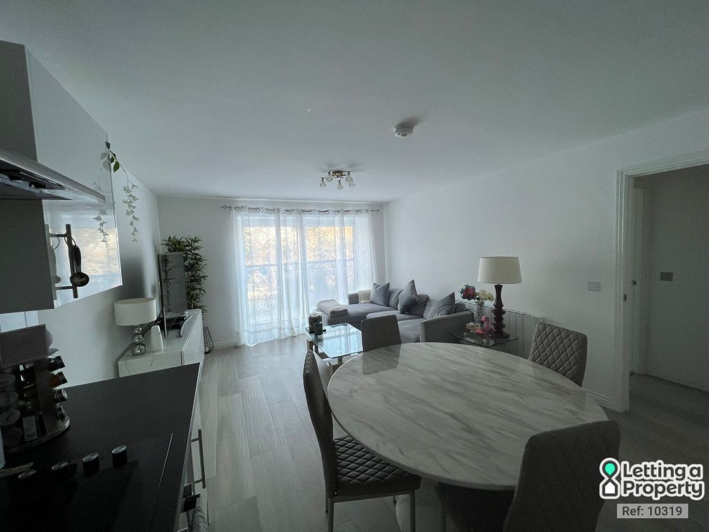 Property photo 3 of 10
