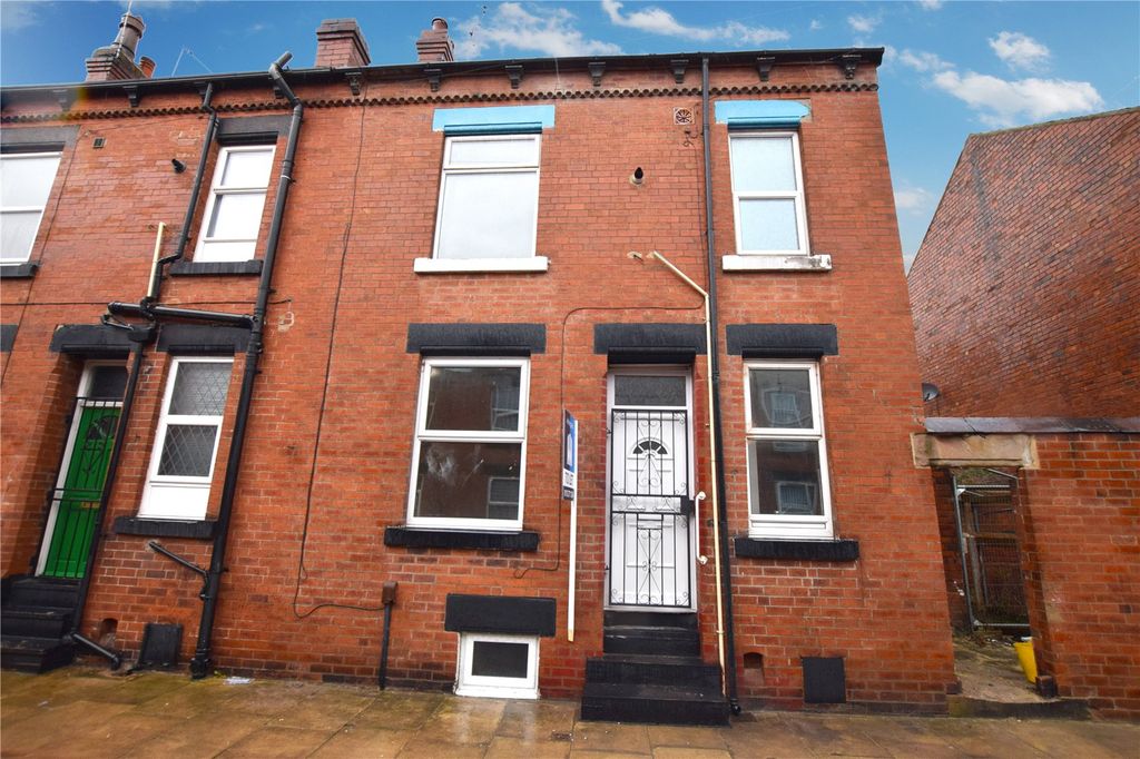 Property photo 1 of 7 Picture No. 08