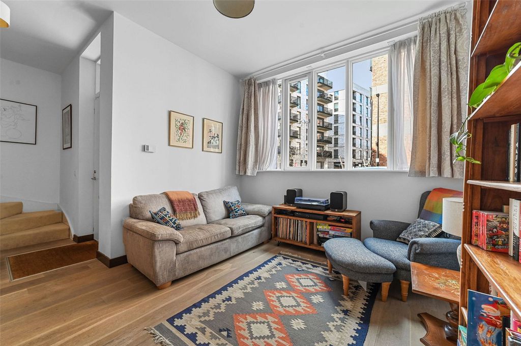 Property photo 1 of 27 Reception