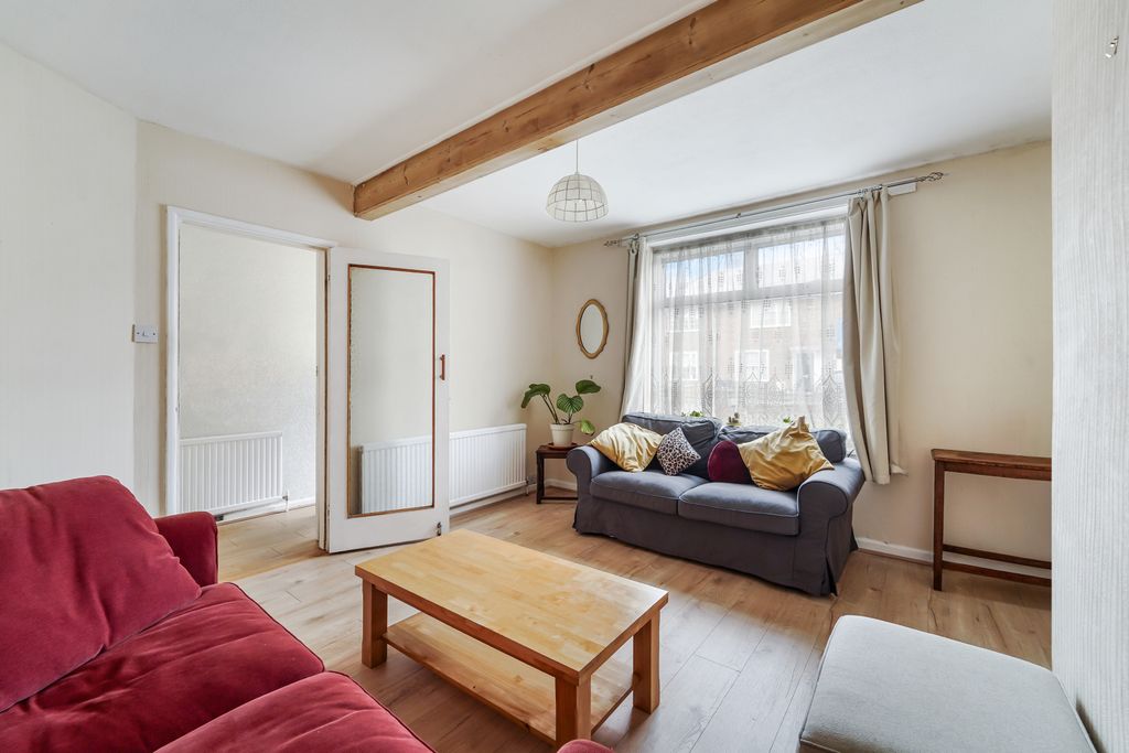 Property photo 2 of 17 Picture No. 08