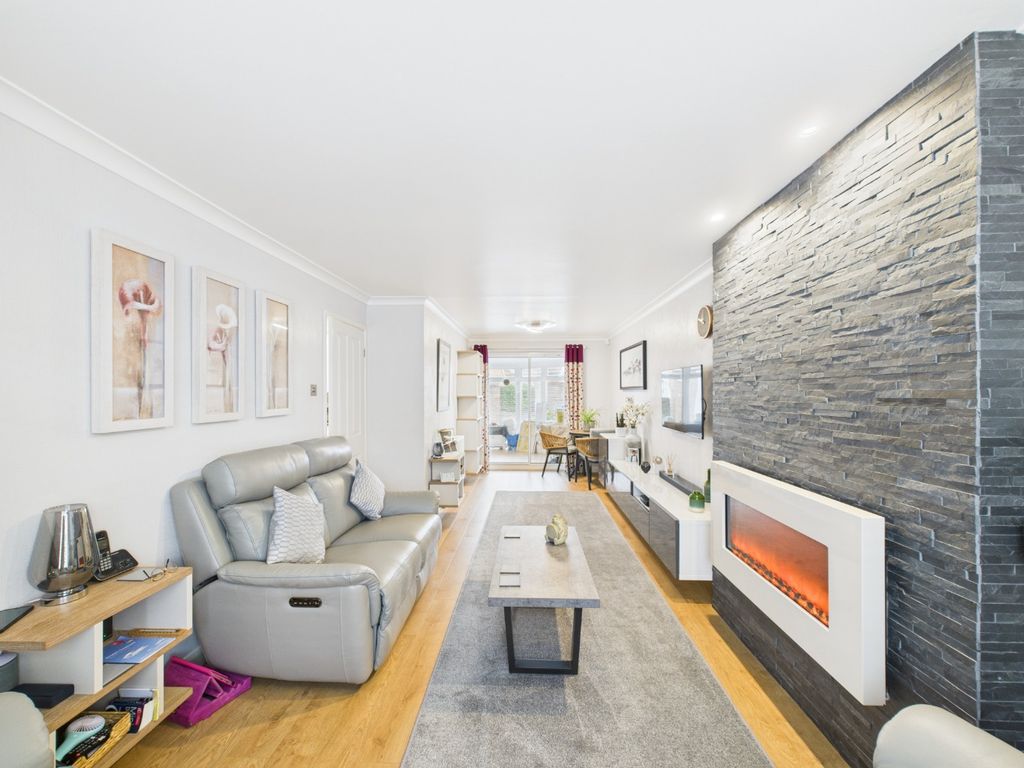 Property photo 3 of 17 4473348