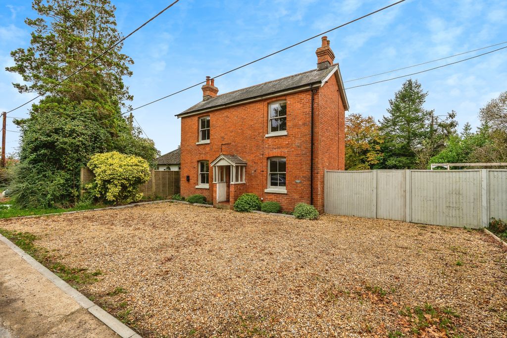 Property photo 1 of 17 Photography