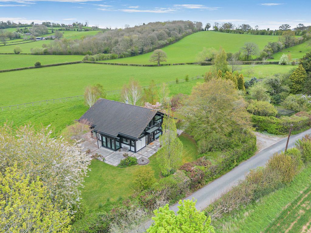 Property photo 2 of 44 Photo 13