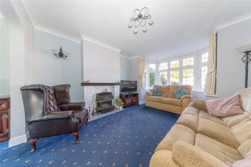 Property photo 3 of 34 Picture No. 15