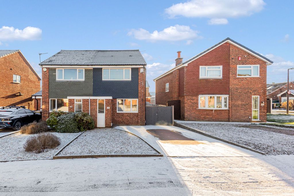 Property photo 1 of 26 Photograph 1