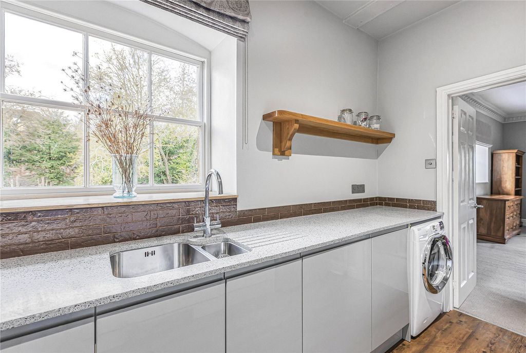 Additional image 13 of 3 bed flat for saleCompton Verney, Warwickshire CV35