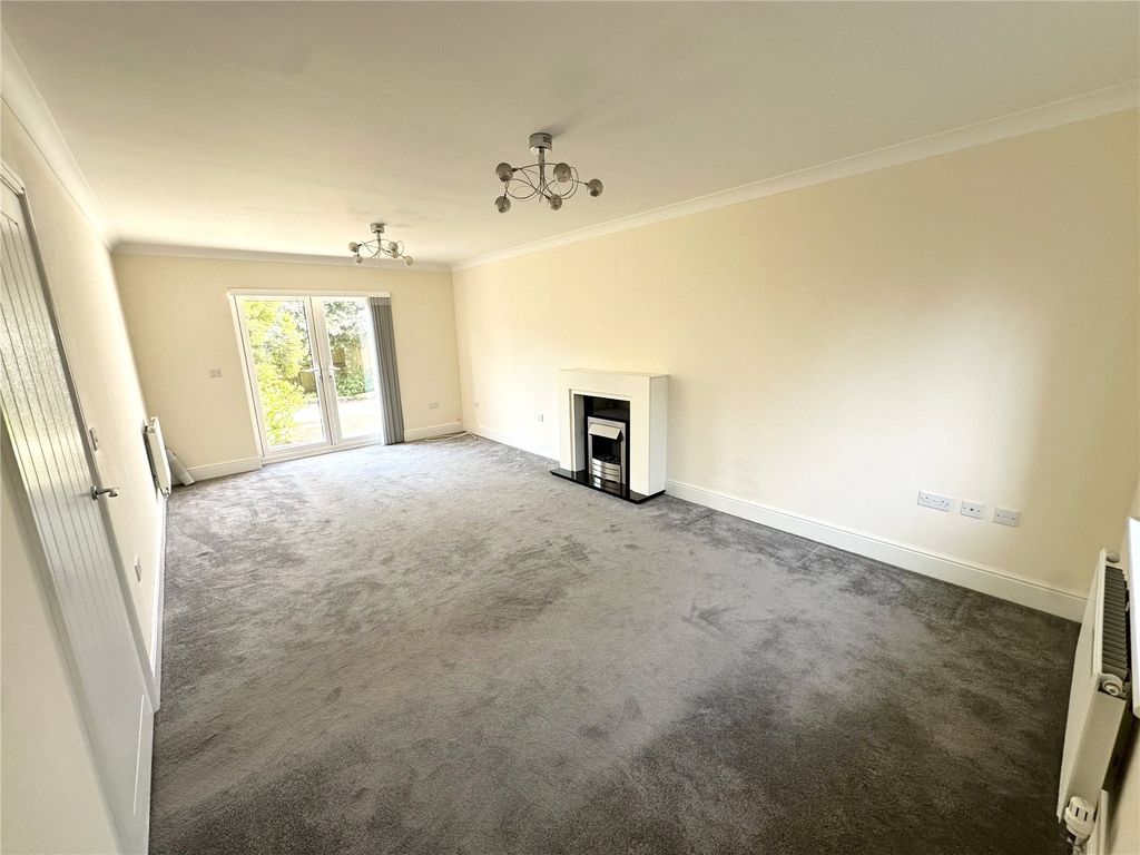 Property photo 3 of 17 Picture No. 21