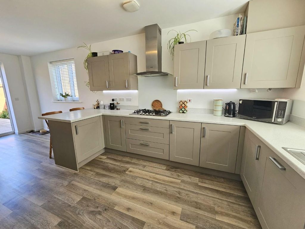 Property photo 2 of 25 Vkte8786.Jpg