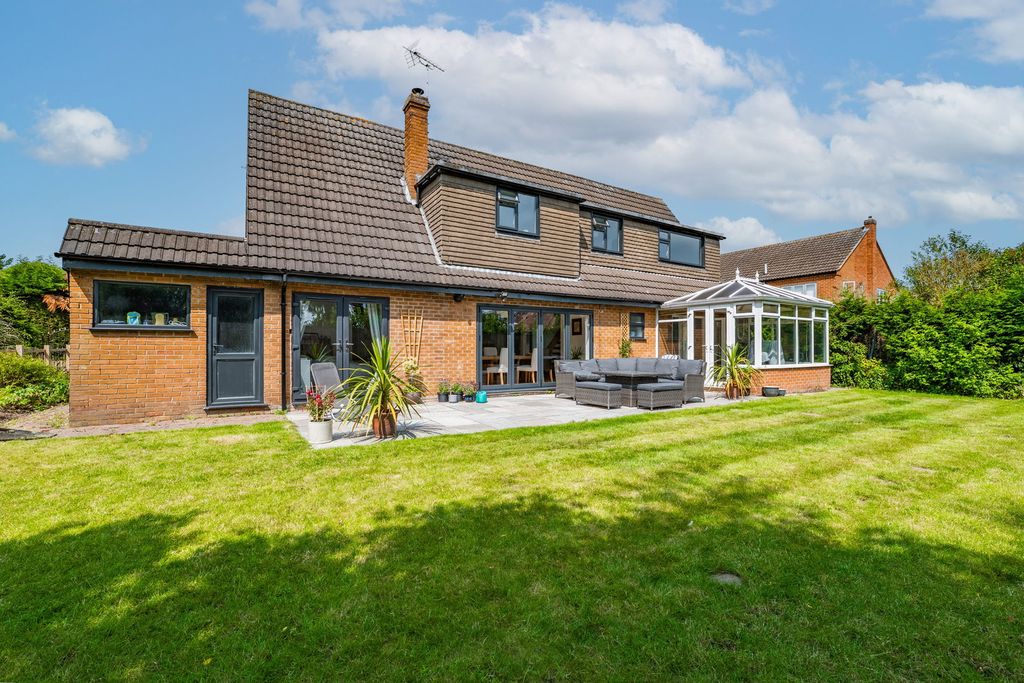 Property photo 1 of 37