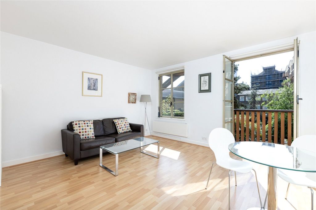 Property photo 2 of 13 Picture No. 28