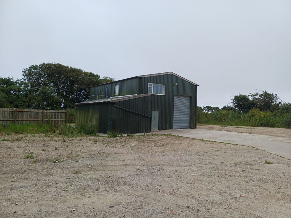 Property photo 1 of 12 Photo 17
