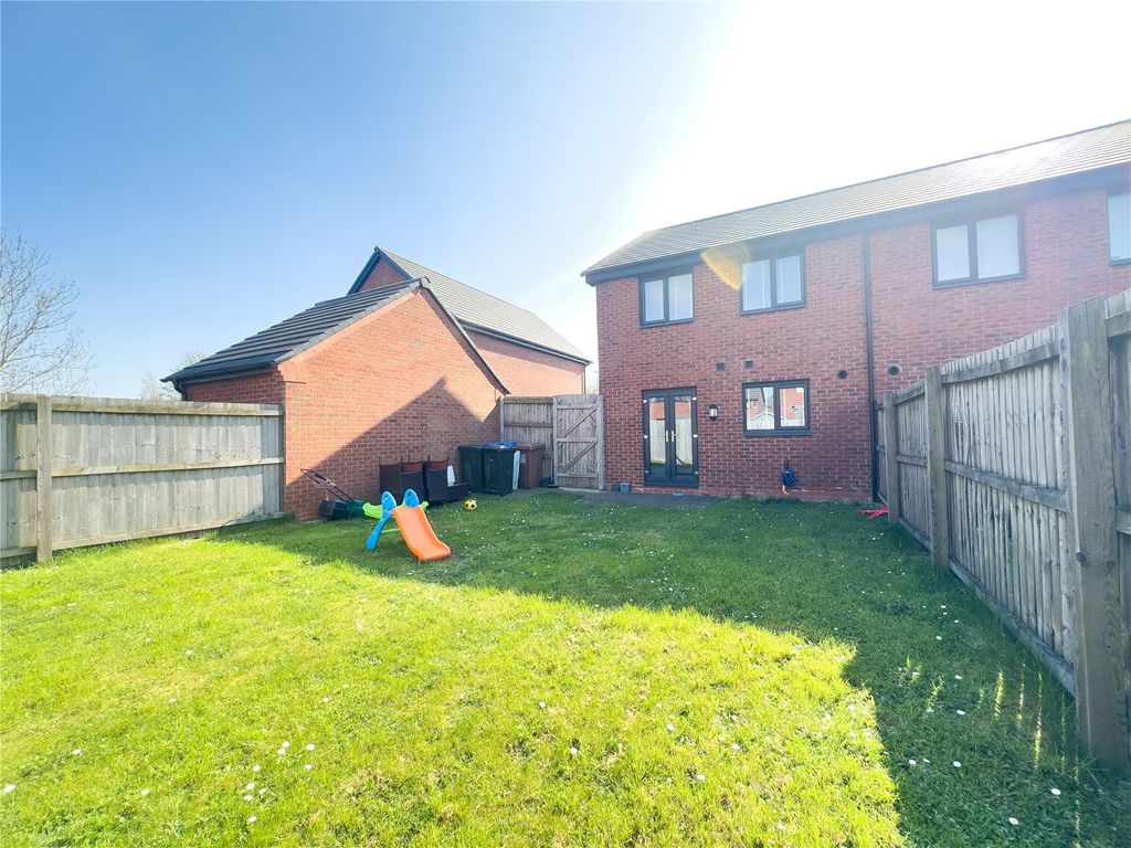 Property photo 3 of 25 Picture No. 44