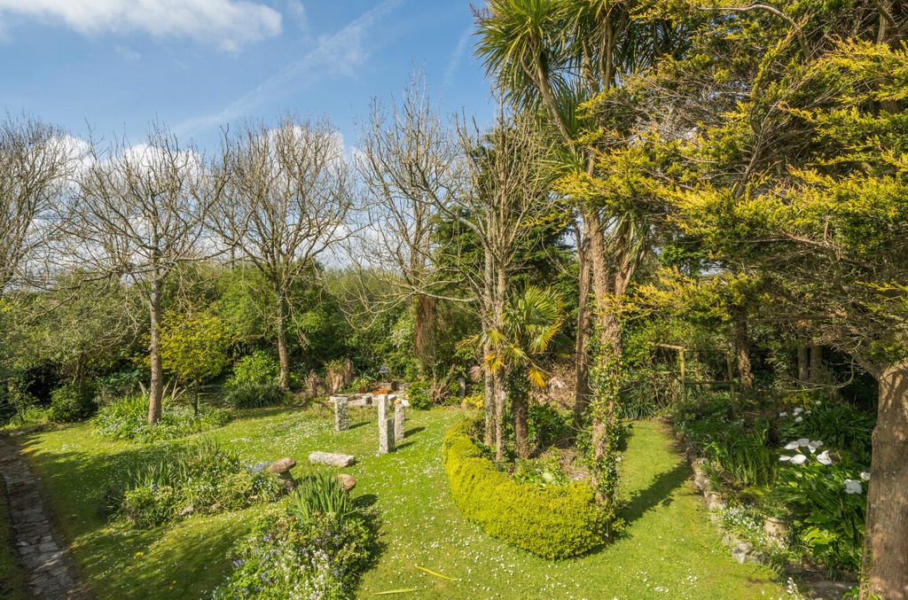 Property photo 2 of 24 1445782-2-69E7B85...