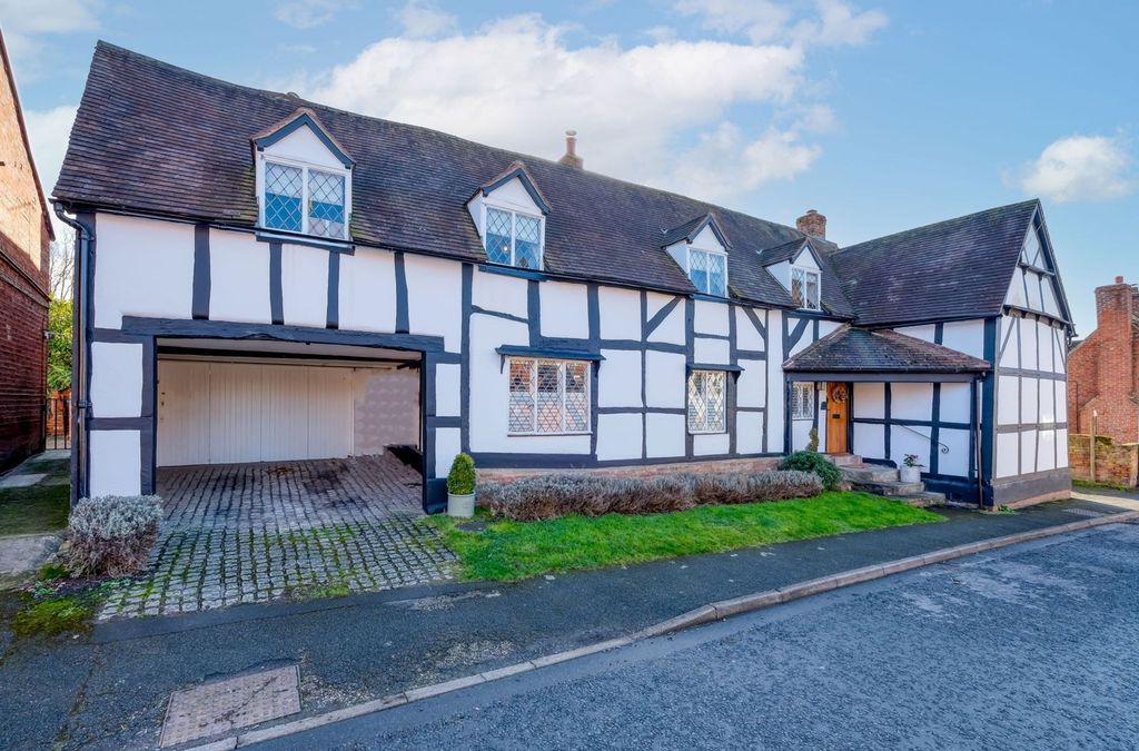 Property photo 1 of 25