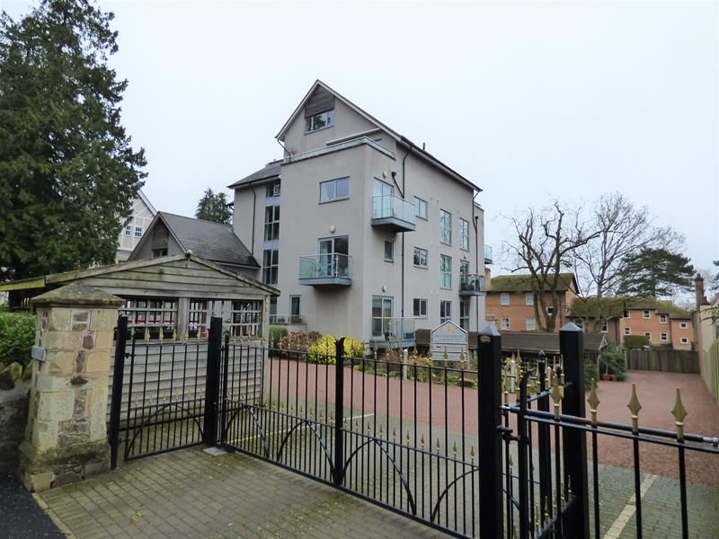 Property photo 1 of 15 Photo 14