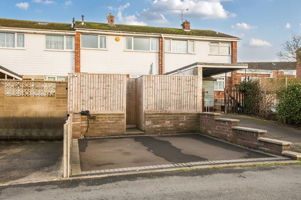 Property photo 2 of 12