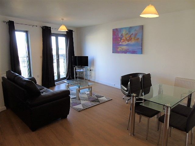 Property photo 2 of 9 Lounge