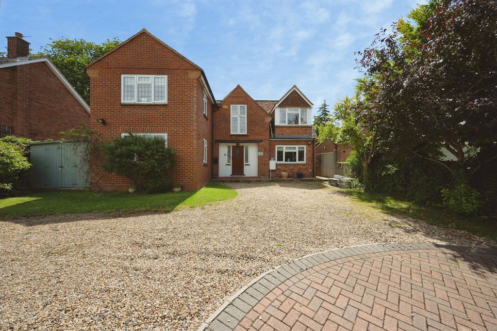 Property photo 3 of 31