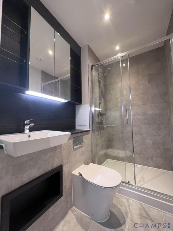 Property photo 3 of 9 Gallery