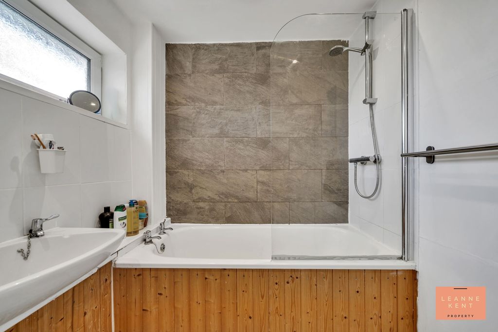 Additional image 31 of 3 bed semi-detached house for saleCaerleon Court, Caerphilly CF83