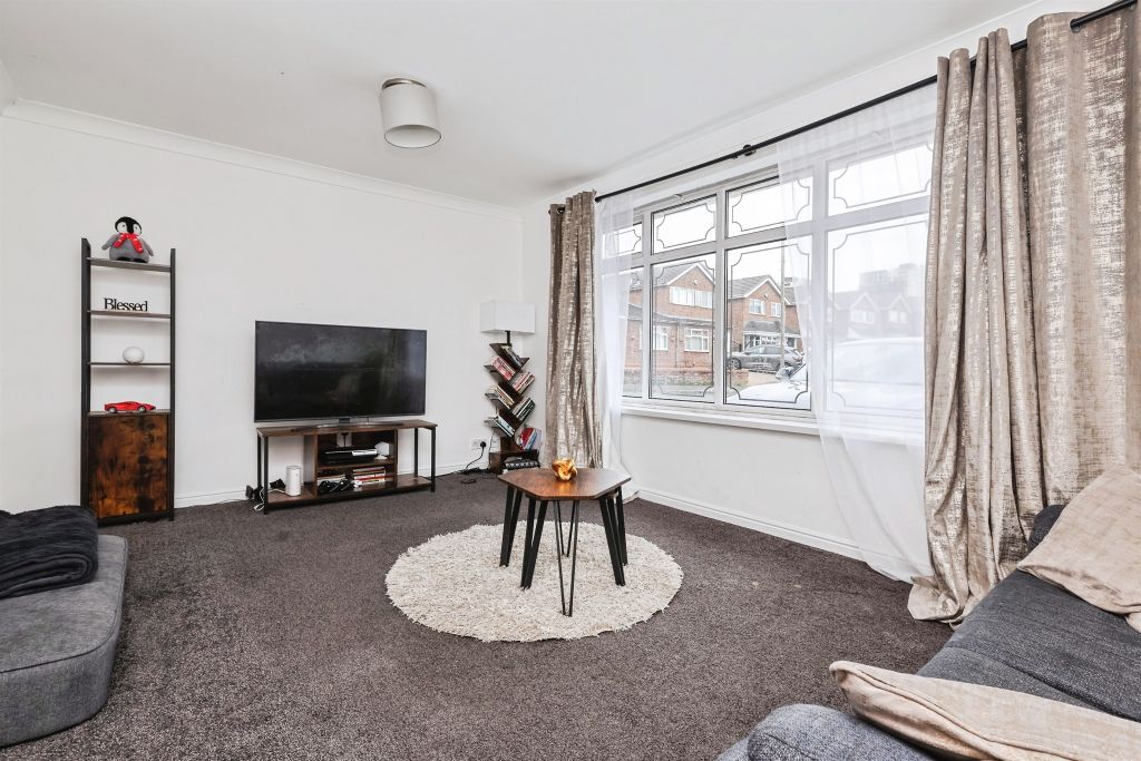Property photo 2 of 18