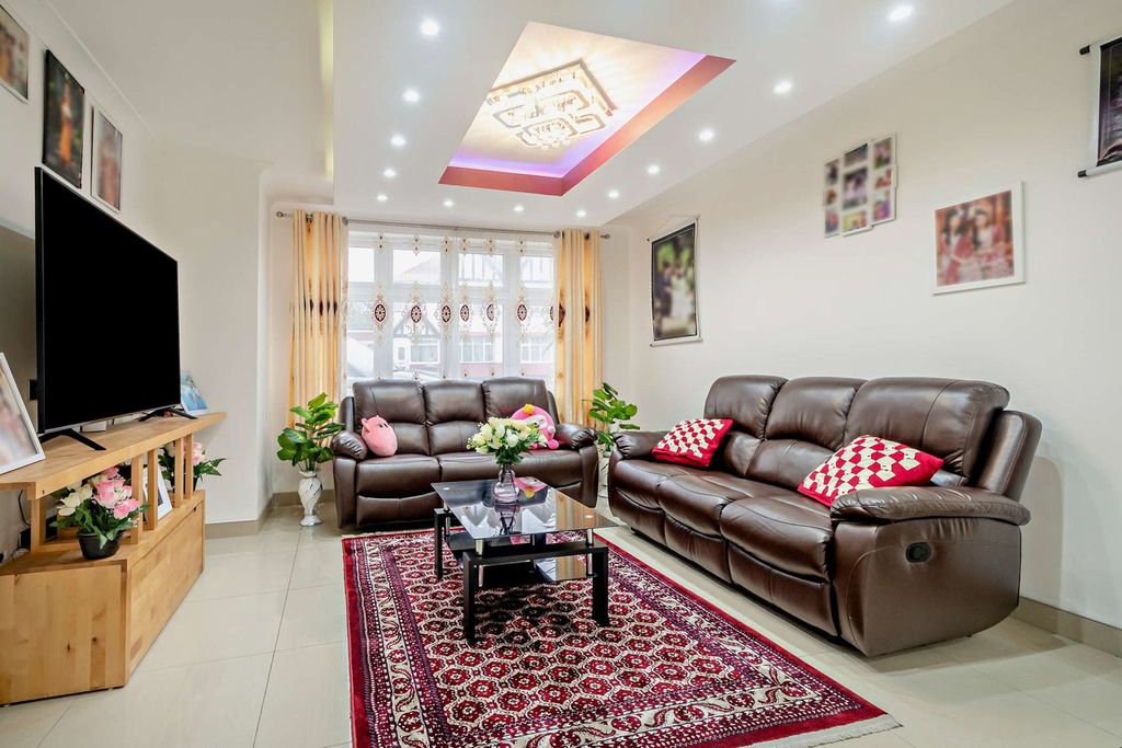 Property photo 3 of 30