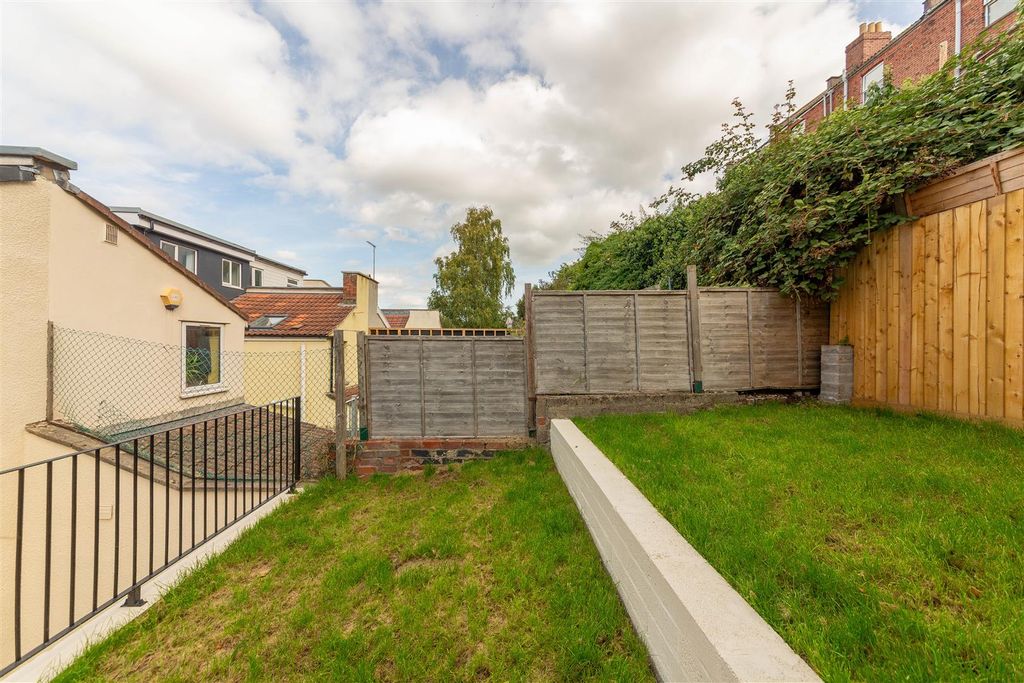 Property photo 3 of 24 Ks2B0006-Hdr.Jpg